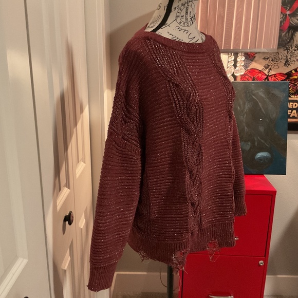 Burgundy and silver metallic thread distressed cable knit sweater by Buckle - Picture 4 of 6